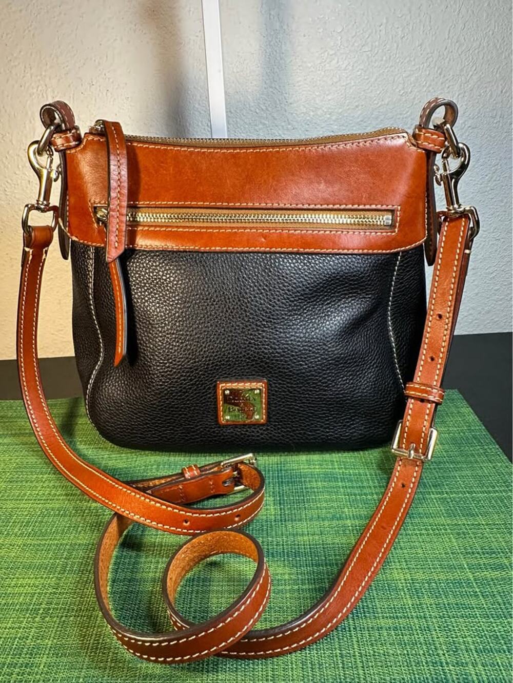 Dooney & Bourke Pebble Grain Crossbody 25 Bag - Black & Tan Leather